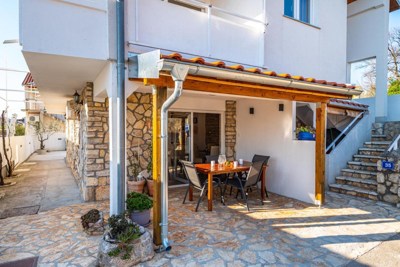 Maia Lena Apartment Jasenice  Exterior photo
